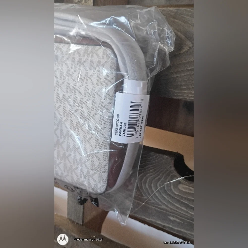 Michael Kors Beige Crossbody Bag - Picture 16 of 16